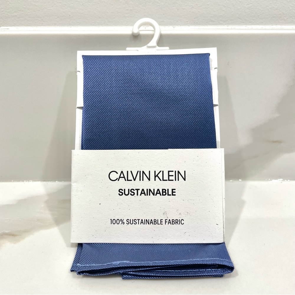 NEW Calvin Klein Pocket Square